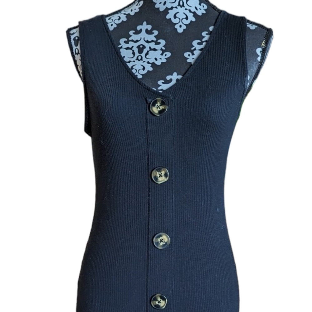 🌻2 for $20 | Derek Heart Ribbed Bodycon Style Dress with Button Detail